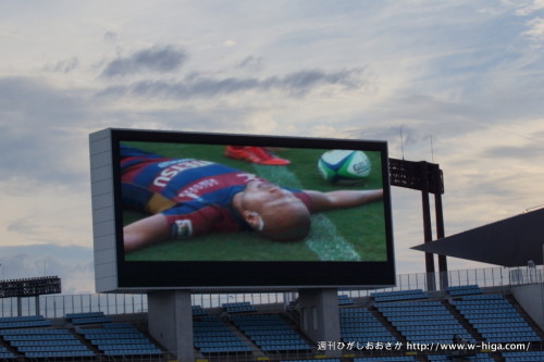 なんとも羨ましい大型ビジョン。見逃した金のトライもこの通り