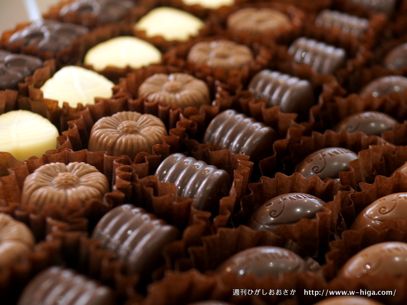 ＜東大阪スイーツ図鑑 #9＞　ケーキとチョコレートの店 ファミーユ　〜ラグビー型ショコラ「ショコラグビー」って？〜