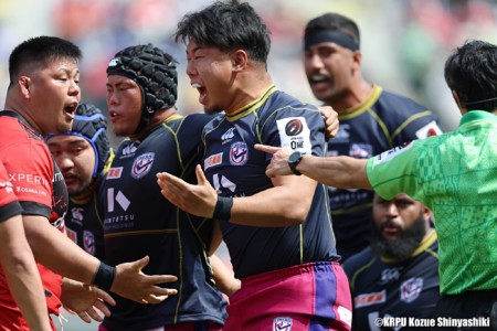 後半20以降、スクラム圧倒した。