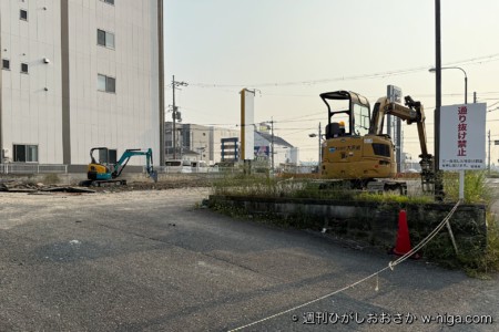 重機で取り壊してるを見て「マジか」と言ってしまった前田。